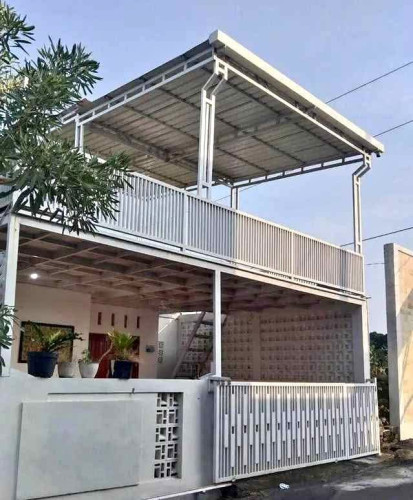 Mezzanine Teras Luar / Outdoor